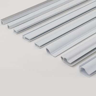 Glass extrusion die