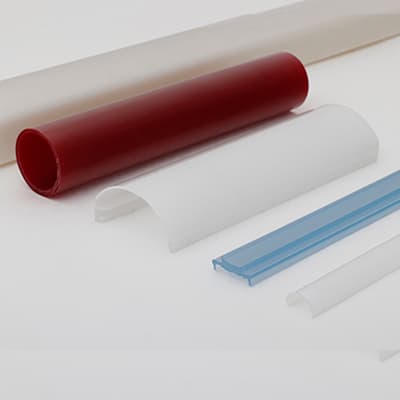 Profils extrudés spécialisés en polycarbonate
