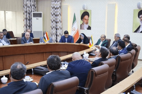 Réunion économique des membres de la Chambre de commerce, d'industrie, des mines et de l'agriculture d'Oroumieh et des m