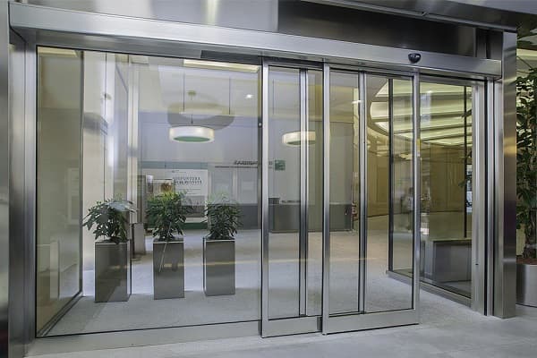 Types of automatic doors