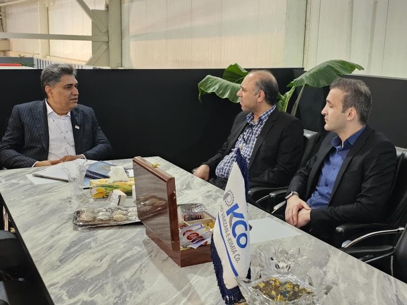 La présence du groupe Poladorzan Kimia à la vingt-huitième exposition du pétrole et du gaz.