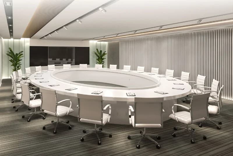 ¿Qué características debe tener una sala de conferencias estándar?