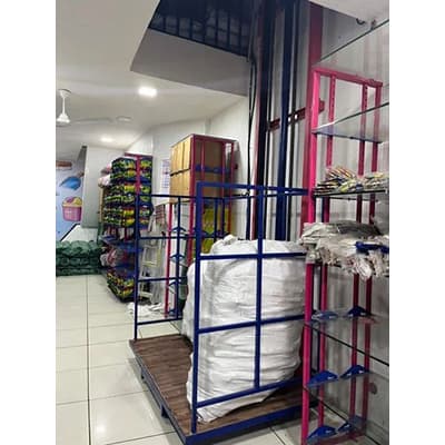 Shopping elevator