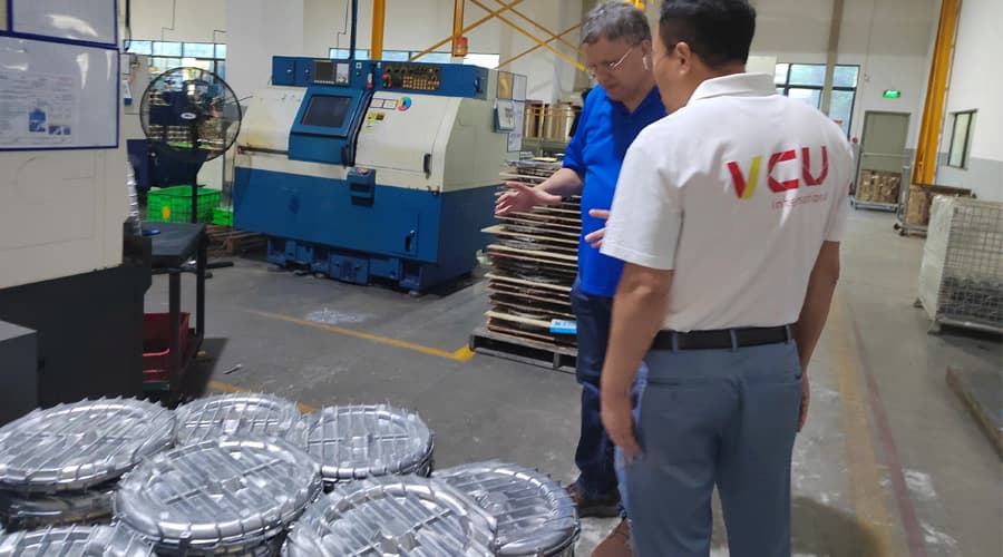 Ha visitato i prodotti del canale clienti americani della fabbrica VCU.