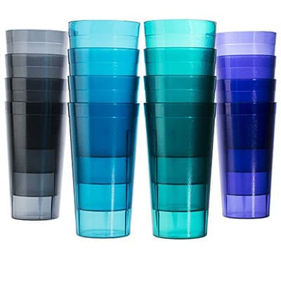 Plastikbecher
