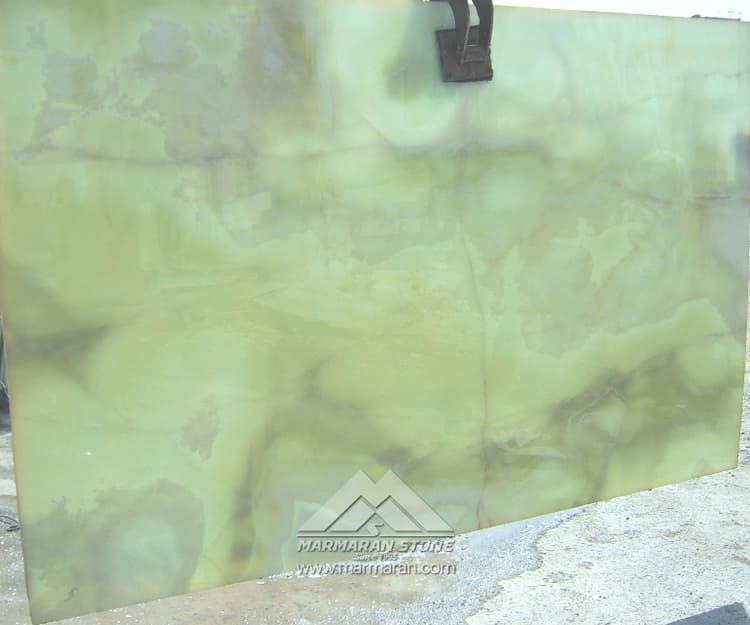 Зеленый мрамор
